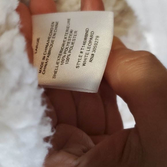 THREAD & SUPPLY Cropped Pullover Faux Shearling White Leopard Women's Large - Picture 6 of 7